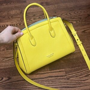 Kate spade bag
Used ones
Bright yellow color